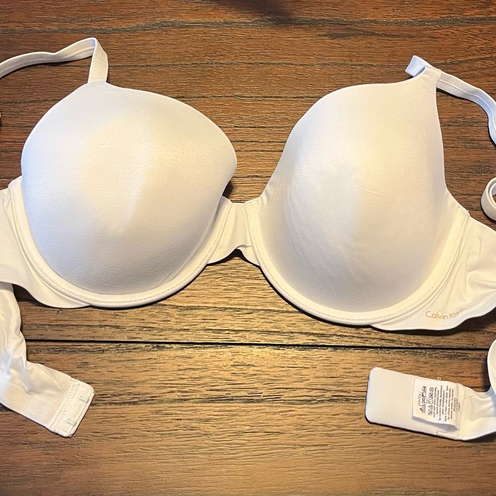 Calvin Klein Bra 36C White Underwire Shaped Cups Barely Worn - 2 Available